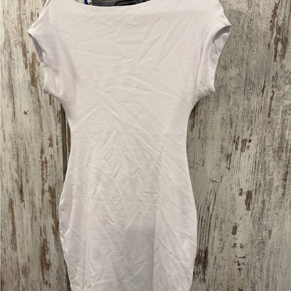 Zara Chic White Short Sleeve Dress Tee
